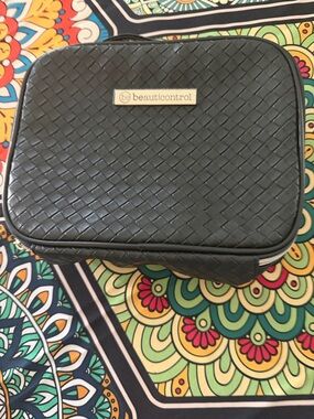 Beauticontrol Black Woven Travel Cosmetic Case with Silver Plaque